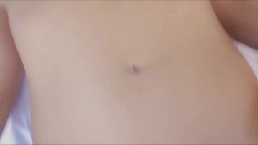 Sexy mostoha hugica csábítja a bátyját, hogy meghúzza a szűköcske vagináját Thumb