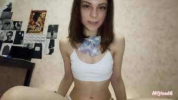 Az új csajocskám hálistennek szereti a pélómat szopikálni és azt is ha az elbűvölő ábrázatára spriccelek Thumb