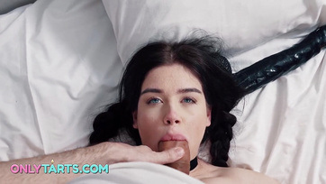 Egy nagy fekete műpélóval masztizott a mostohahugim mikor betévelyedtem a hálójába Thumb